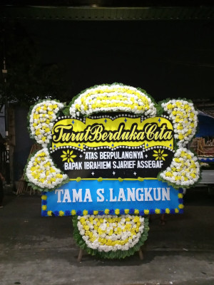 Papan Bunga Duka di Songgomjaya